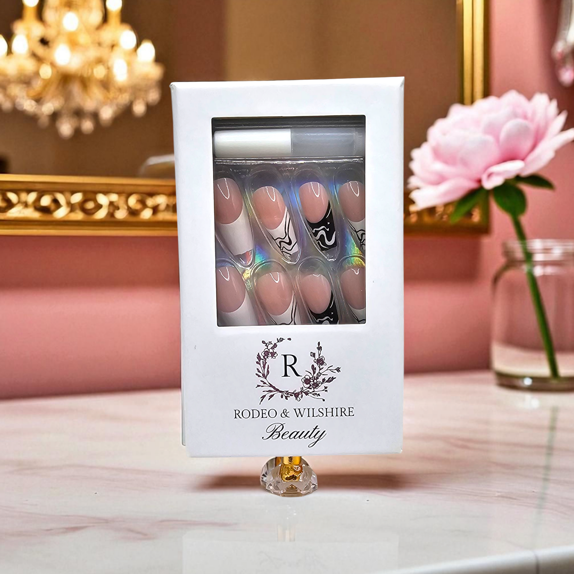 Reusable Noir Canvas abstract press-on nails – modern art French manicure – Rodeo & Wilshire Beauty