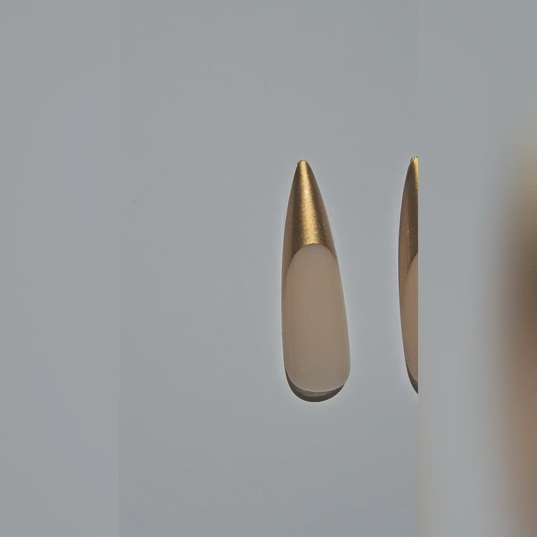 gilded-muse-nails-closeup-video