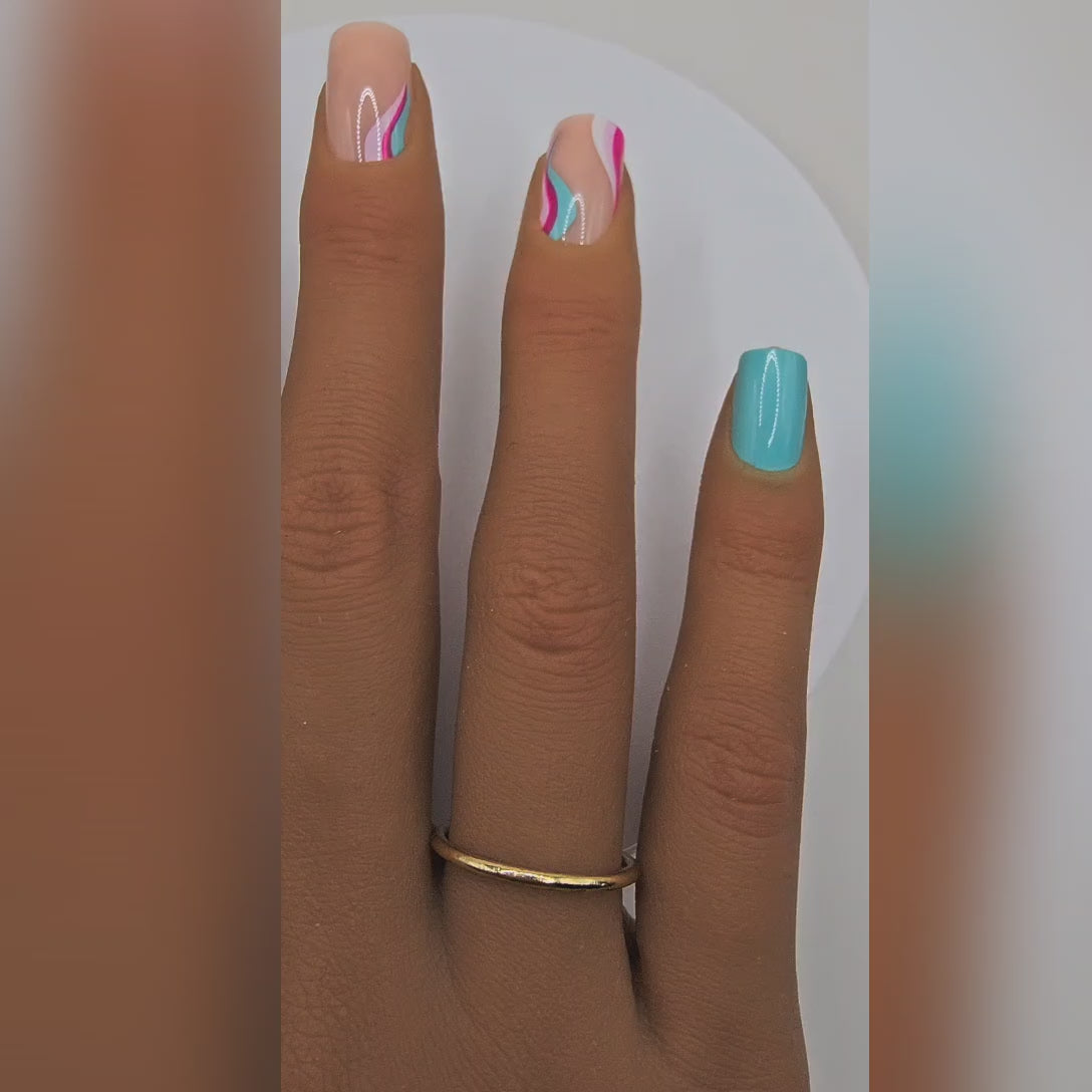 bora-bora-waves-nails-closeup-video