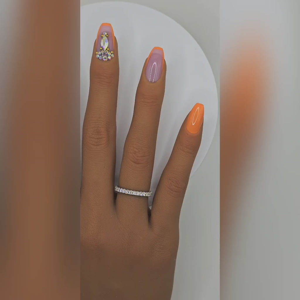 ibiza-heat-nails-closeup-video