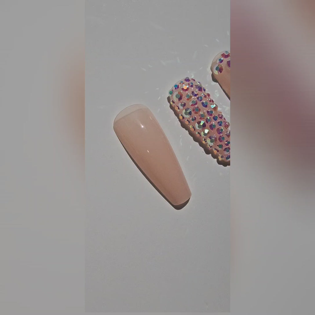 heiress-nails-closeup-video