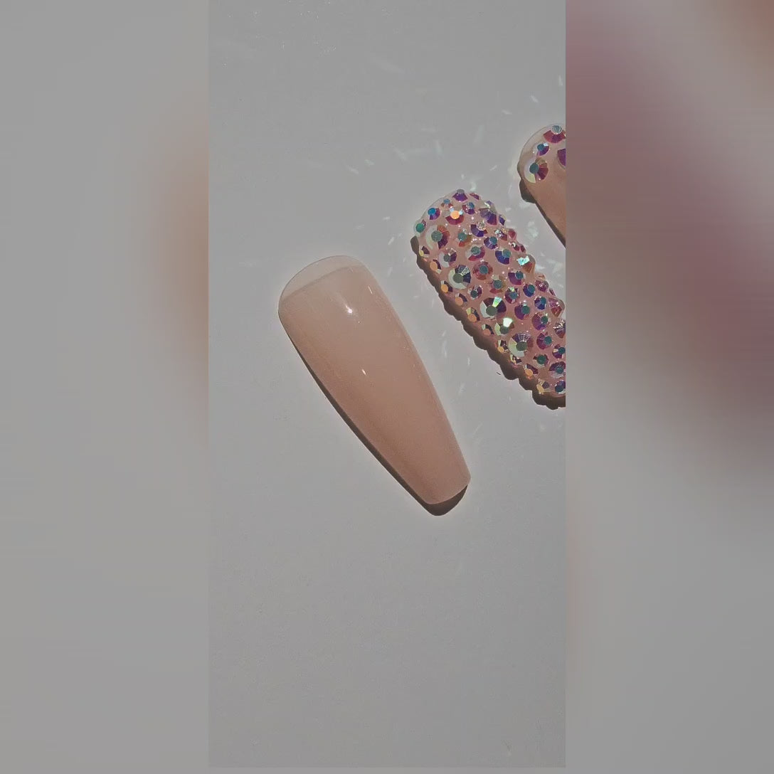 heiress-nails-closeup-video